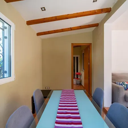 Vakantiehuis In With Pool & Garden Dénia