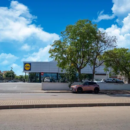 度假居 Cozy Retreat With Garden *