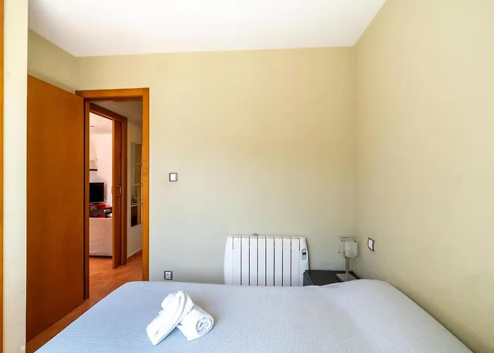 Cozy Retreat With Garden *