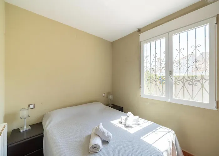 度假居 Cozy Retreat With Garden 德尼亚