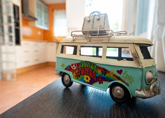 Cozy Retreat With Garden *