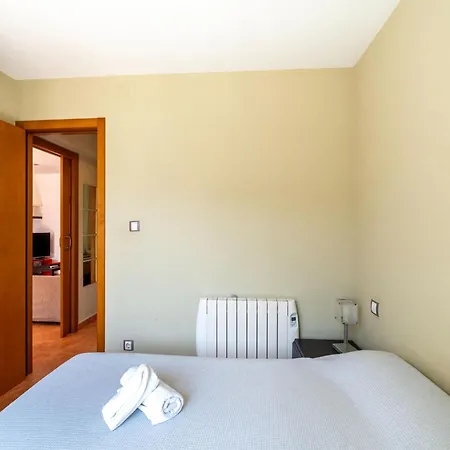 Cozy Retreat With Garden *