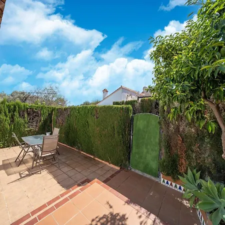 Cozy Retreat With Garden Tatil Evi Denia